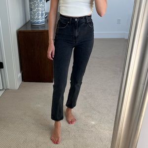 A&F Curve Love Ankle Straight Ultra High rise Black Jeans